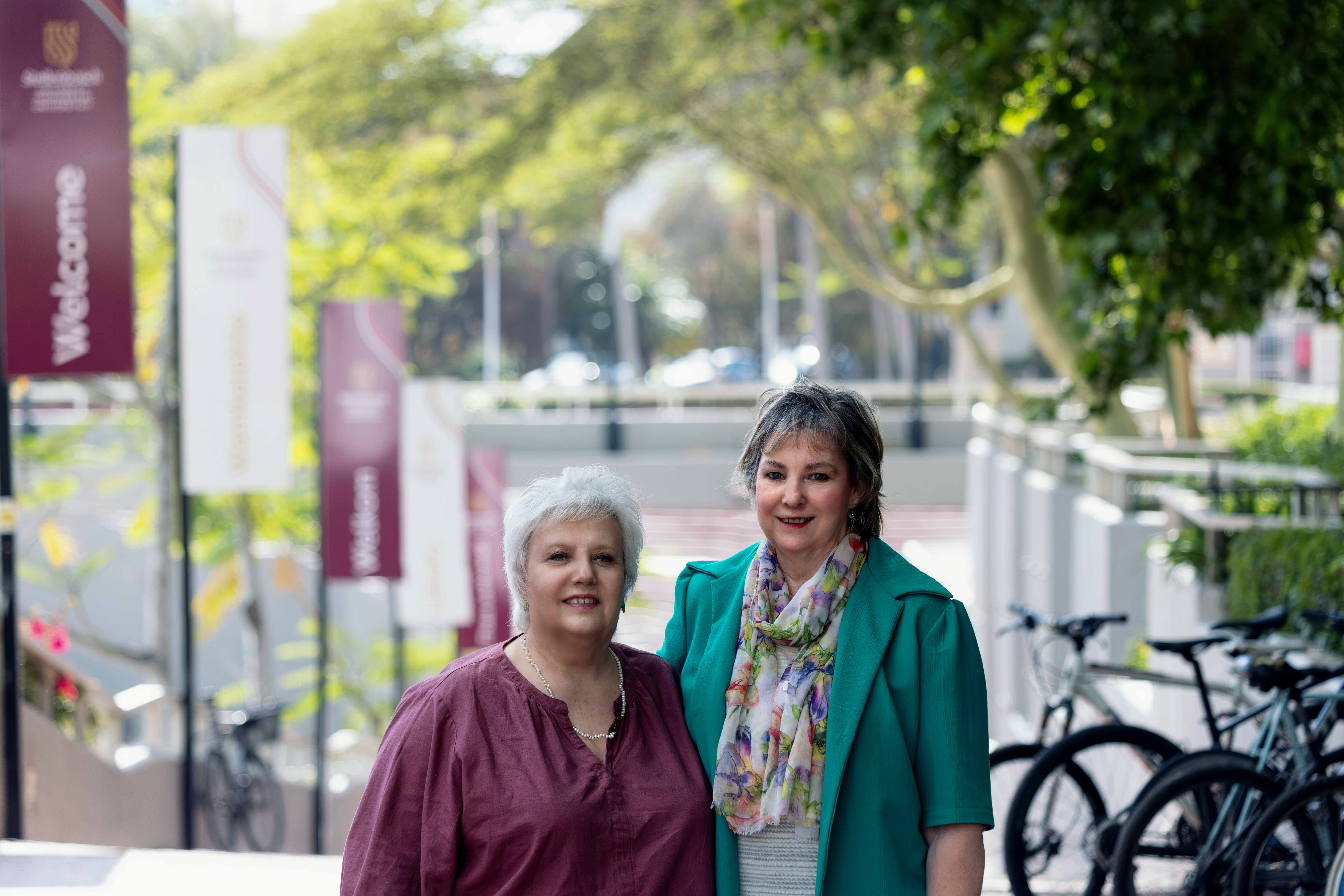 Mariétta van den Worm and Suzette Els from the Faculty of Science's management team will retire at the end of 2025