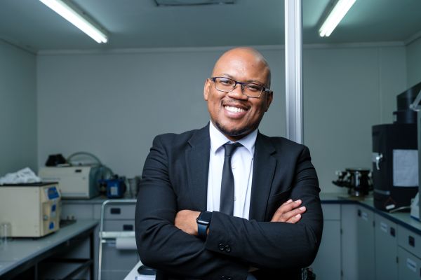 Prof. Thulani Makhalanyane