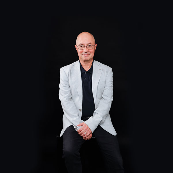  Prof Florian Luca 