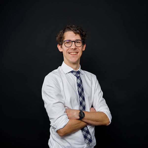 Prof Herman Kamper