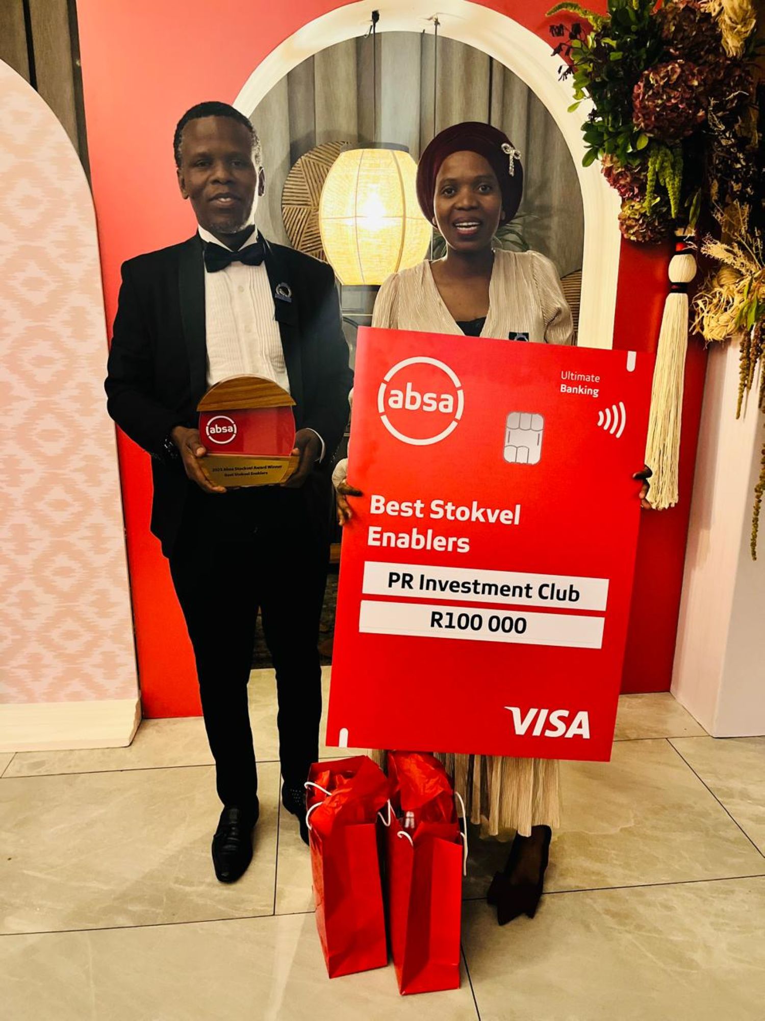 Two lecturers from SU win award