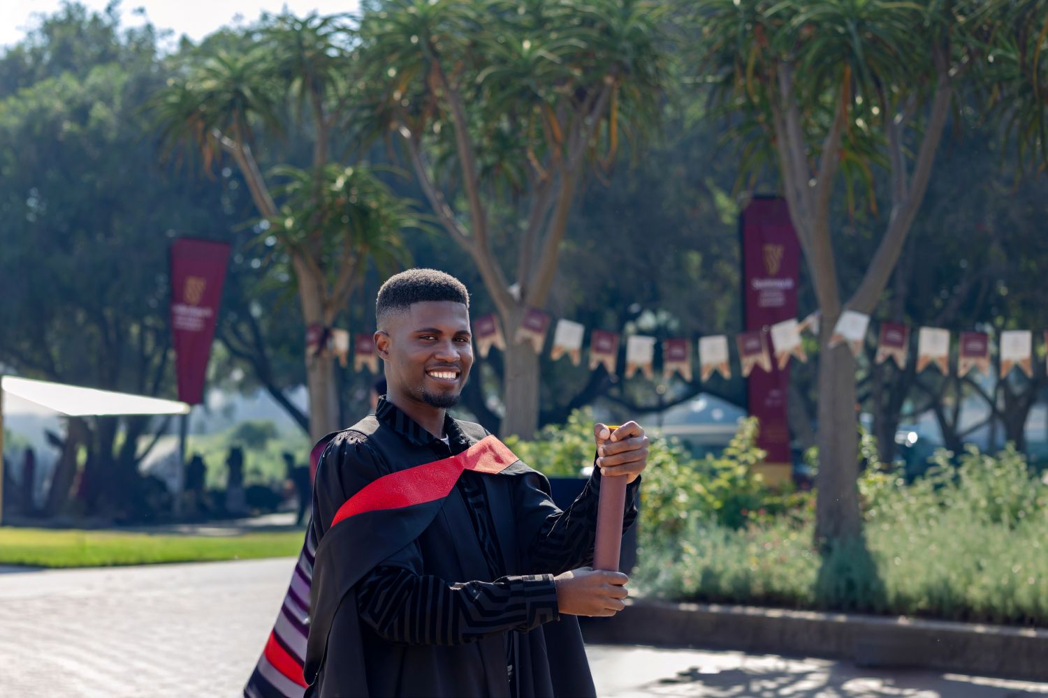 Sibulele Tonisi graduates