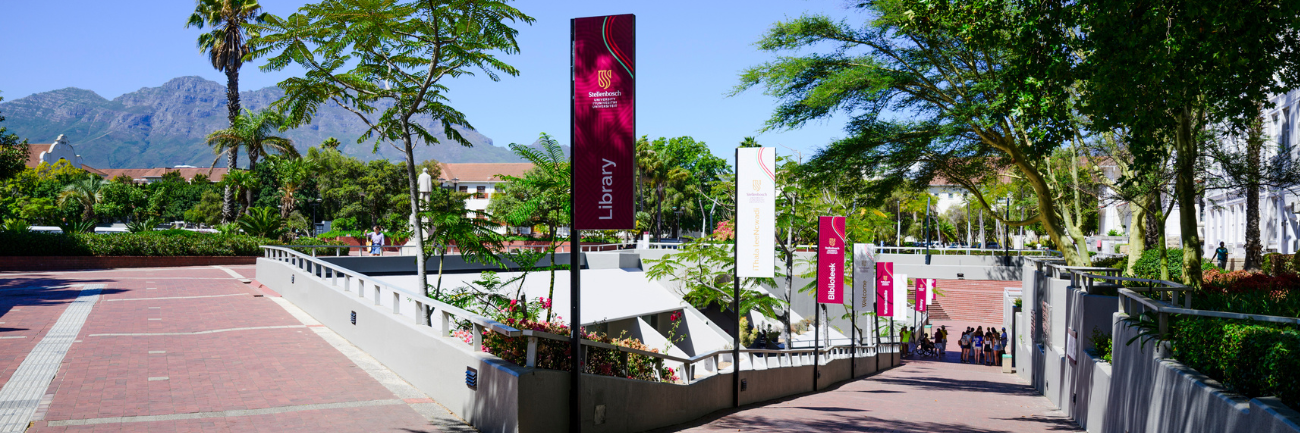 A picture of the Stellenbosch University Library and Information Service on the Stellenbosch Campus.