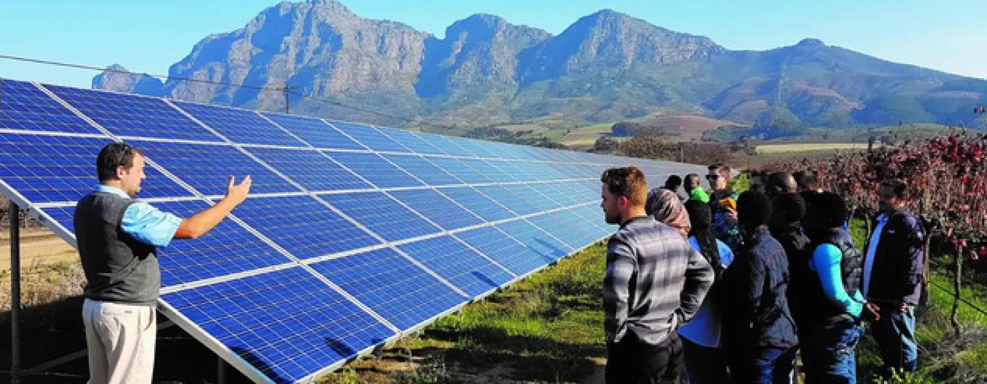 Photo-voltaic-panels-on-the-Stellenbosch-University-experimental-site