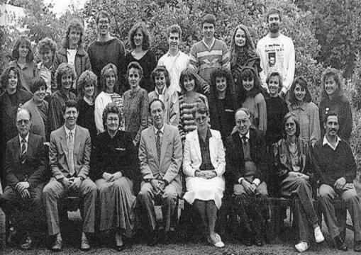 Klasfoto1988-1024x724.jpg