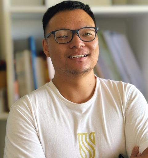 Photograph of Dr Bo Lyu