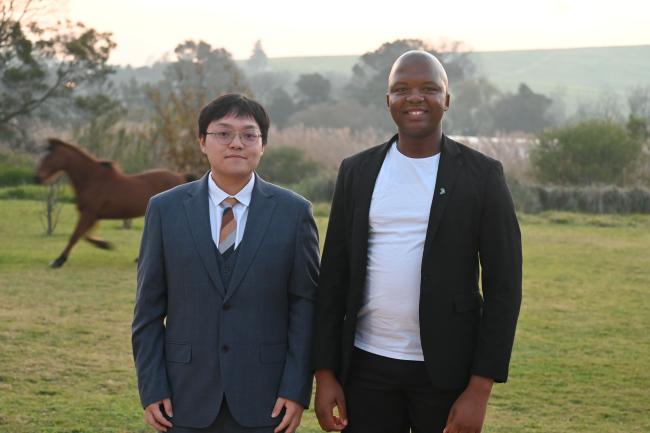 SU International Summer School roommates, Yang Yi Fan (Wuhan College) and Robert Mashilo (SU)