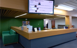 client-service-desk-in-theology-library