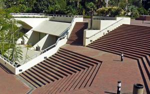 Afstandtoegang tot biblioteekbronne en -dienste gedurende die sluitperiode