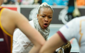 ŉ Dag in die lewe: Zanele Mdodana