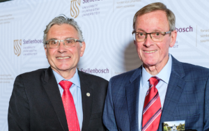 Prestigious medal for SU alumnus and business leader