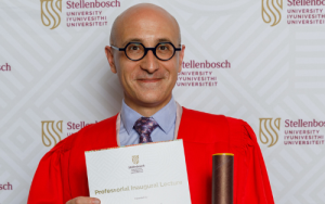 Prof Benoit Divol verken komplekse wêreld van wyngis om wyngeure te verbeter