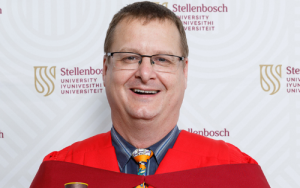 Prof Herman Engelbrecht help bou sisteme vir virtuele wêrelde