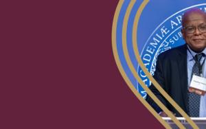 Prof Jonathan Jansen formeel as lid van die Amerikaanse Akademie vir Kuns en Wetenskappe ingehuldig