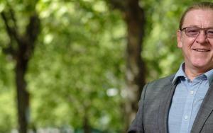 Robert Kotze honoured for role in Confucius Institute at SU