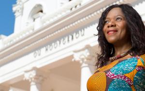 Thuli Madonsela begin haar werk aan US