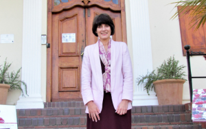 Twee topstudente deel Fakulteit Natuurwetenskappe se dekaansmedalje