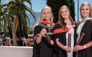 Vier susters gradueer in een week
