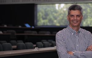 Nuwe boek ondersoek wetenskap en geneeskunde se rol in die post-waarheid-era