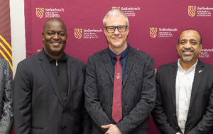 Prof McGregor aangestel as die eerste ACWA Power-leerstoel in Konsentreerde Sonkrag.