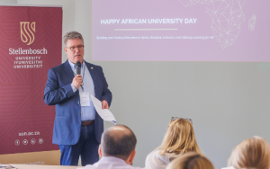 Universiteit Stellenbosch Vier Afrika Universiteitsdag deur Samewerkende Navorsingsuitnemendheid oor die Vasteland te Beklemtoon
