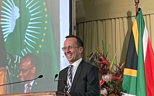 US Beleidsinnovasie-laboratorium ondersteun hoëvlak-rondetafelgesprek oor die verbetering van SA staatsdiens