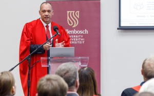 Prof Riaan den Haan of the Department of Microbiology photographed at his inaugural lecture on the Stellenbosch Campus.