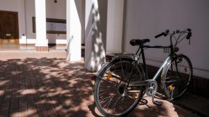 Bicycle in the quad of the Old Main Building