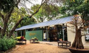 Botanical Gift Shop.jpg