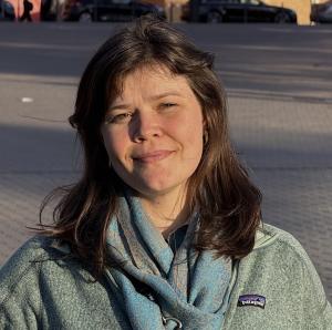 Dr Gabriella Leighton