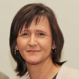 Ms Marí Sauerman