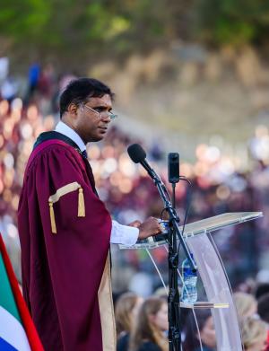 Prof Deresh at welcoming 2026