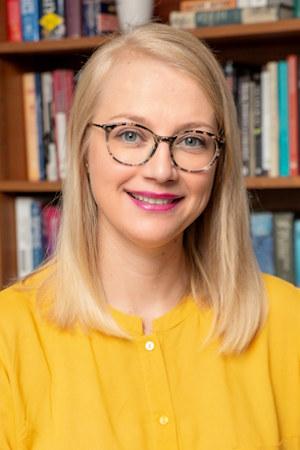  Dr Cindy Steenekamp.jpg Alternative text