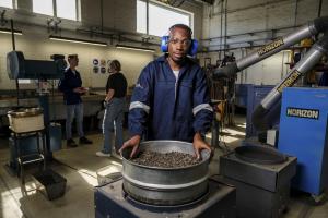 Image of civil engineer in a lab at SU