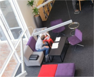 englib-students-open-area