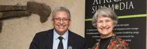 Festschrift for Prof Elna Mouton handed over