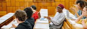 Inklusiewe onderrig help studente om akademies, sosiaal te floreer