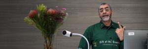 Menswaardigheid aan die hart van geneeskunde: dr Imtiaz Sooliman