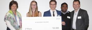 Studente wen reis na Londen ná virtuele sukses op aandelebeurs
