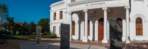 Voormalige WVK-kommissaris vra vir dringende restitusie