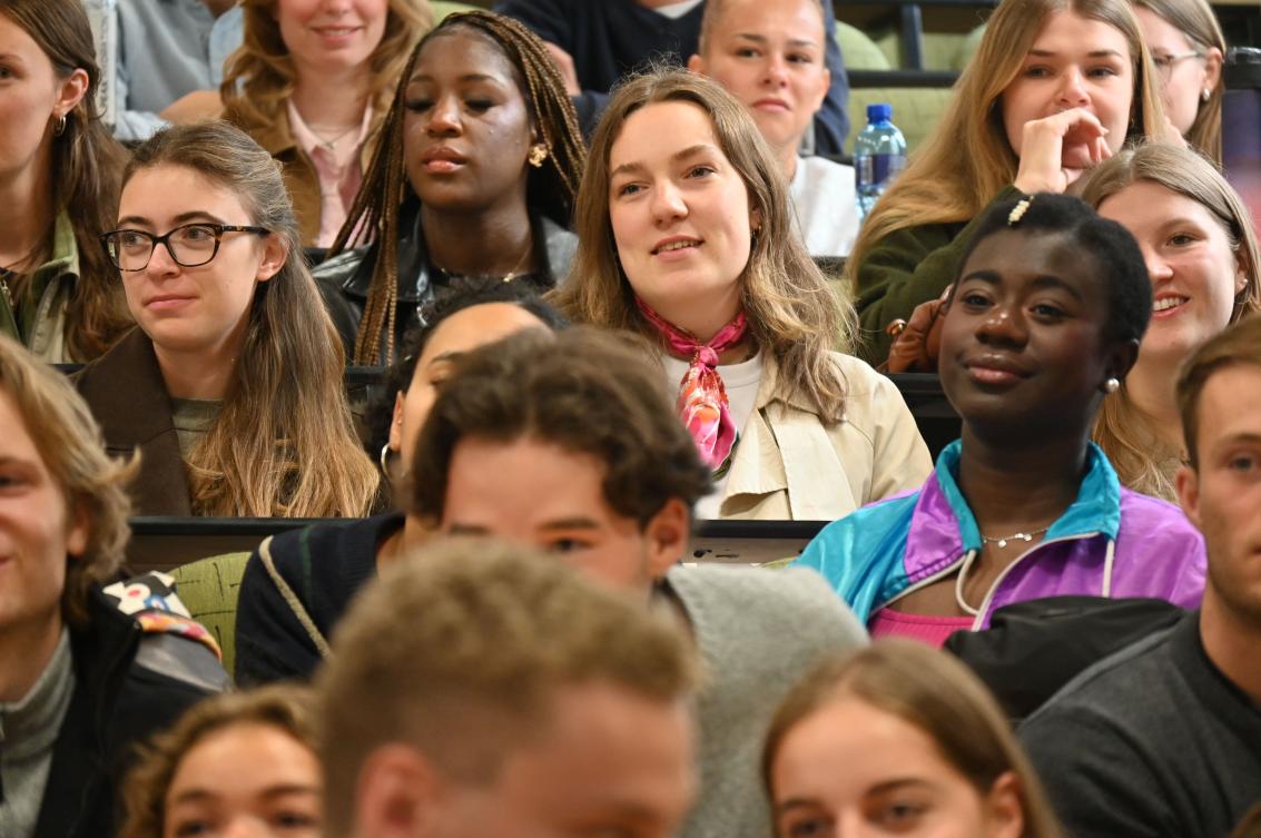2026 2nd Semester Exchange Students during an orientation session.